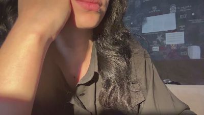 SalleyGoertz live cam on Cam4