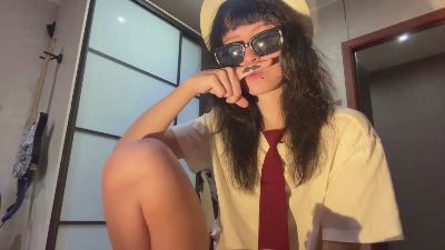 SalleyGoertz live cam on Cam4