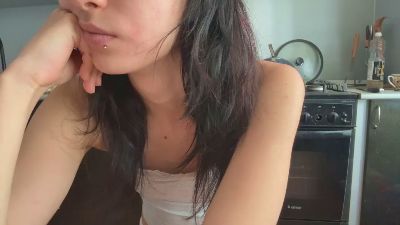 SalleyGoertz live cam on Cam4