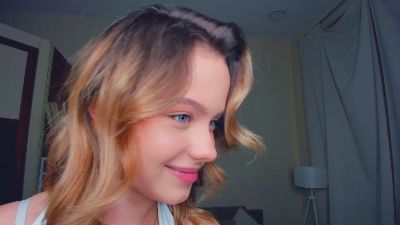 SalomeGouzalez live cam on Cam4