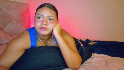 Salomegirl_ live cam on Cam4