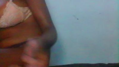 Saluna live cam on Cam4