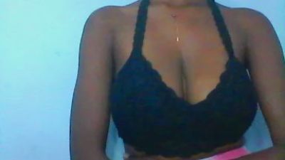 Saluna live cam on Cam4