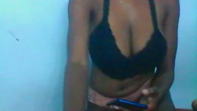 Saluna live cam on Cam4