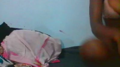 Saluna live cam on Cam4