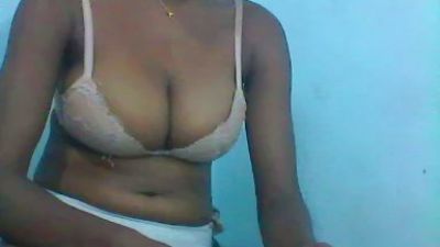 Saluna live cam on Cam4