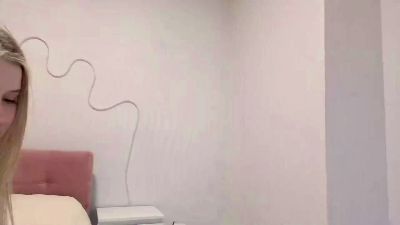 SamAccurso live cam on Cam4