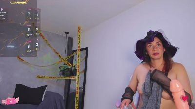 Samaanthaa1 live cam on Cam4