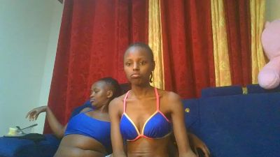 Samantha225566 live cam on Cam4