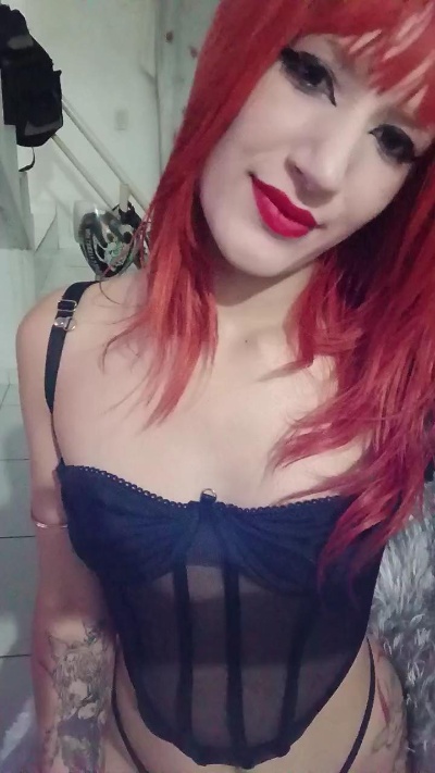 Samanthinhaa live cam on Cam4
