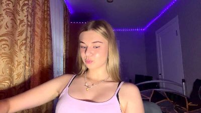 SamellaLopas live cam on Cam4
