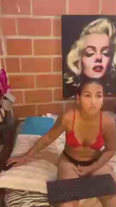 Sammy2_5 live cam on Cam4