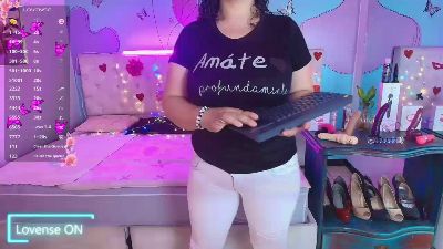 Sammy_Mature live cam on Cam4