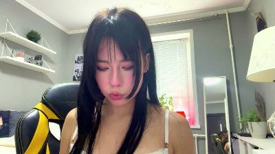 SanaTraywick live cam on Cam4