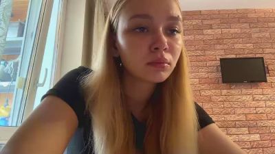 SandaAldaba live cam on Cam4