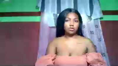 Sandii_gial live cam on Cam4