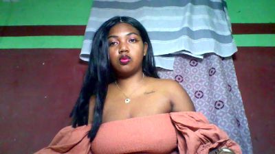 Sandii_gial live cam on Cam4