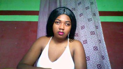 Sandii_gial live cam on Cam4