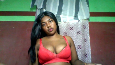 Sandii_gial live cam on Cam4