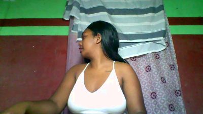 Sandii_gial live cam on Cam4