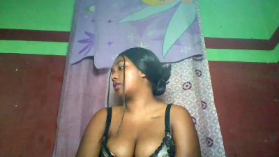 Sandii_gial live cam on Cam4