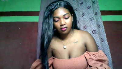 Sandii_gial live cam on Cam4