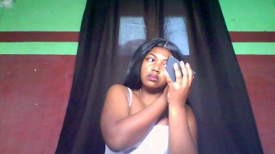 Sandii_gial live cam on Cam4