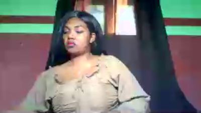 Sandii_gial live cam on Cam4