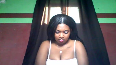 Sandii_gial live cam on Cam4