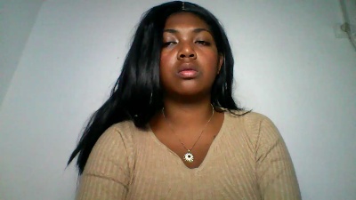 Sandii_gial live cam on Cam4