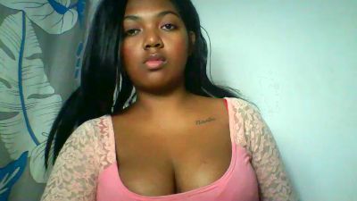 Sandii_gial live cam on Cam4