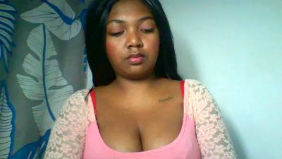 Sandii_gial live cam on Cam4