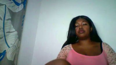 Sandii_gial live cam on Cam4