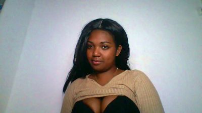 Sandii_gial live cam on Cam4