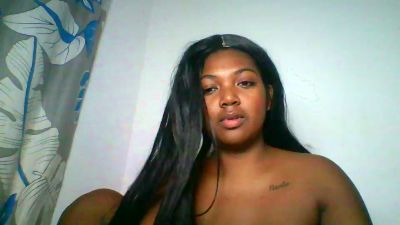 Sandii_gial live cam on Cam4