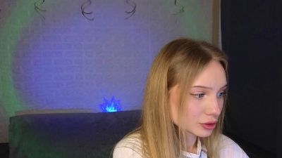 SandraSanvee live cam on Cam4