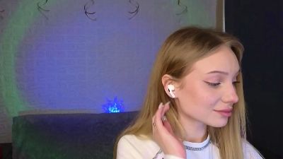 SandraSanvee live cam on Cam4