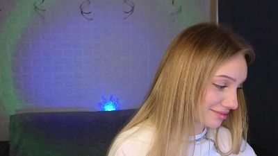 SandraSanvee live cam on Cam4