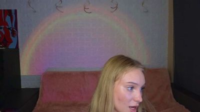 SandraSanvee live cam on Cam4