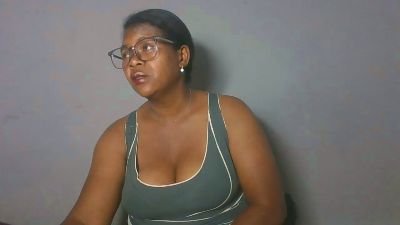 Sandratina live cam on Cam4