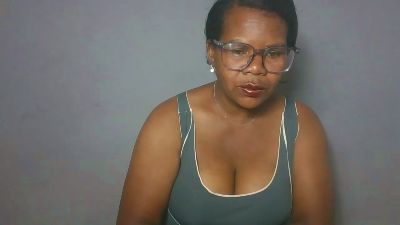 Sandratina live cam on Cam4
