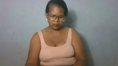 Sandratina live cam on Cam4