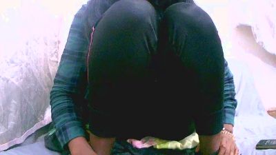 Sandratriniaina live cam on Cam4
