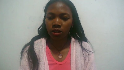 Sandratriniaina live cam on Cam4