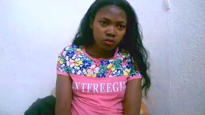 Sandratriniaina live cam on Cam4