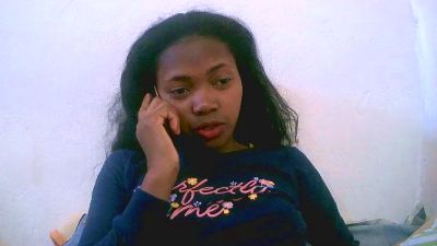 Sandratriniaina live cam on Cam4