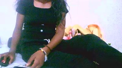 Sandratriniaina live cam on Cam4