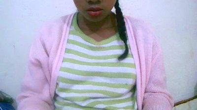 Sandratriniaina live cam on Cam4