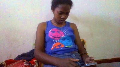 Sandratriniaina live cam on Cam4