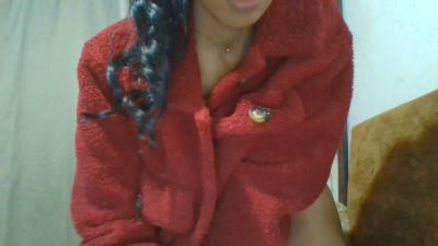 Sandrinah07 live cam on Cam4